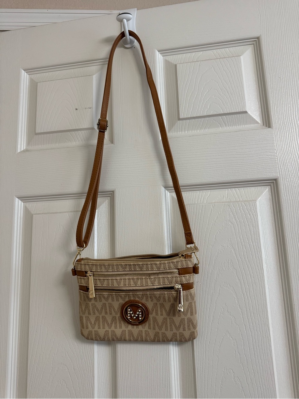 NWOT Logo-Pattern Crossbody Bag with Adjustable Strap Milan